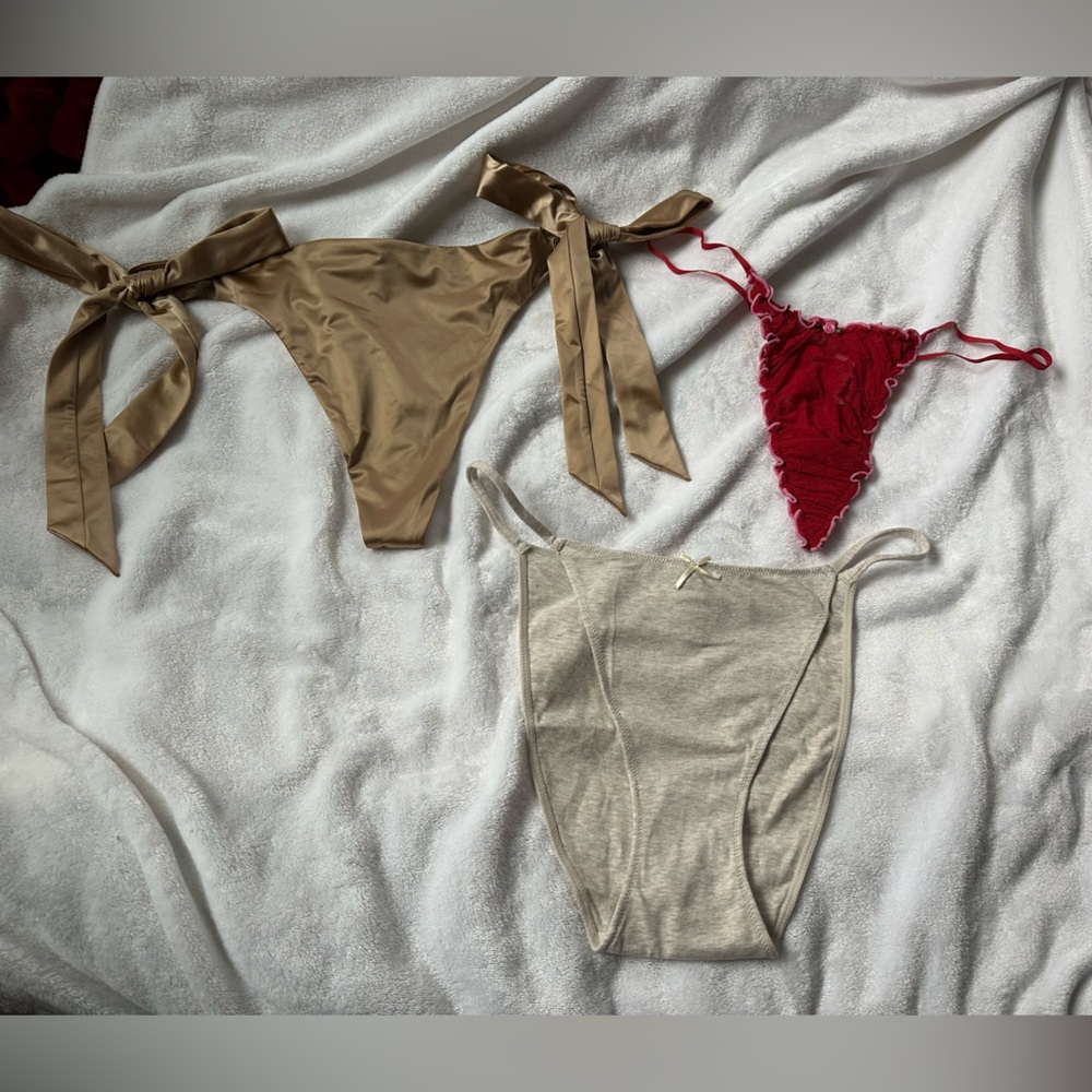 Skims Advent Calendar - 12 pairs of limited edition holiday‎ panties - Picture 6 of 12
